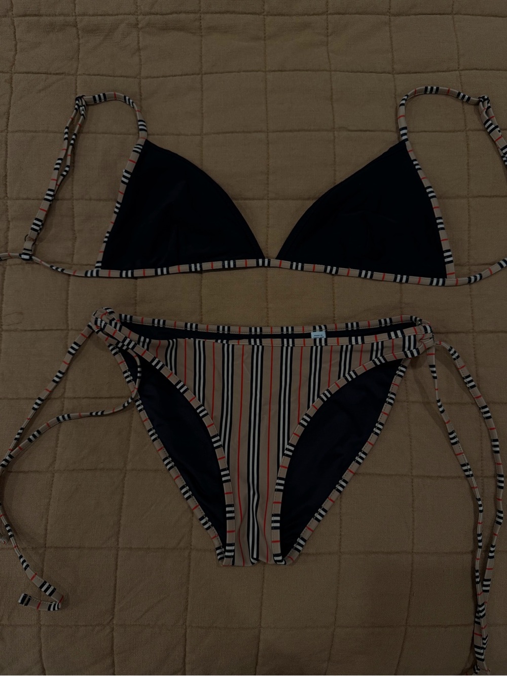 Burberry bikini